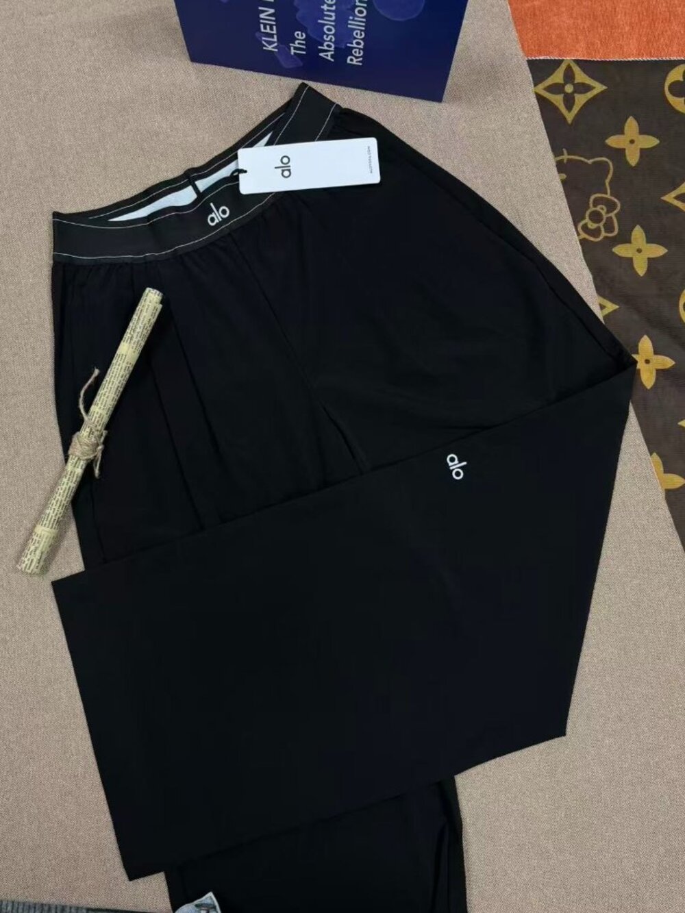 🖤Alo Yoga Suit Up Pants Black Regular Fit Loose Straight Leg Pants XXS/S/M size